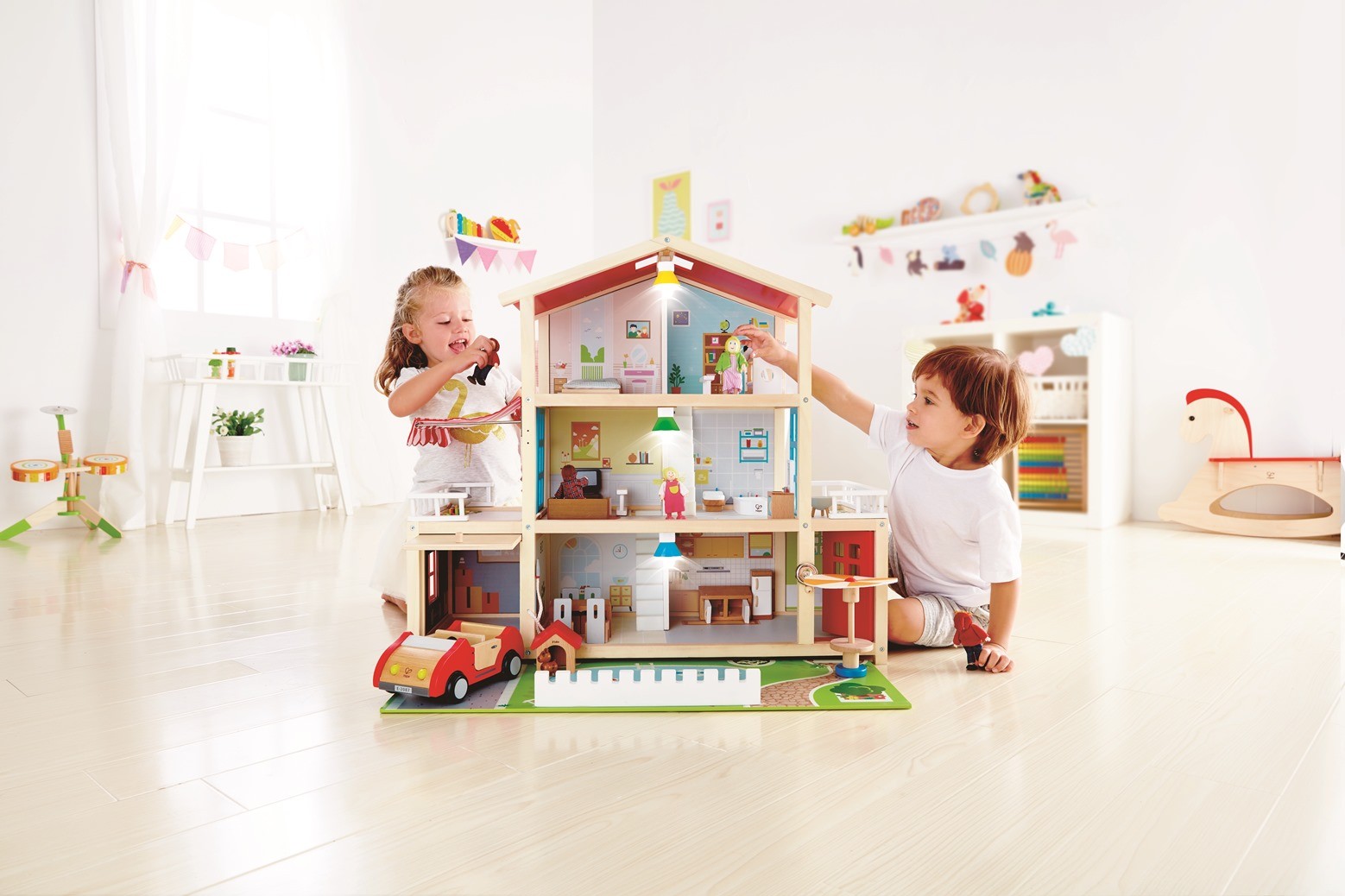 Hape – Doll Family Mansion – E3405 - Image 3